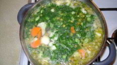 суп с цветной капустой и горошком