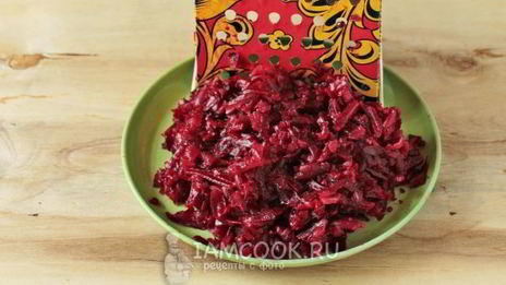 классический горячий свекольник с мясом