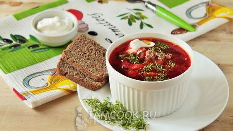 классический горячий свекольник с мясом