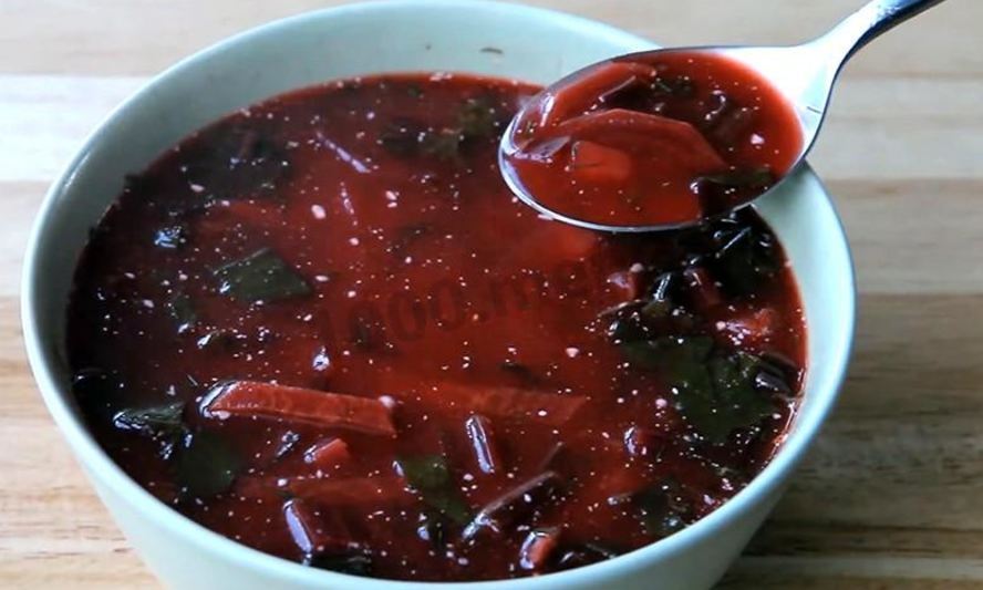 Рецепт свекольник с ботвой и курой