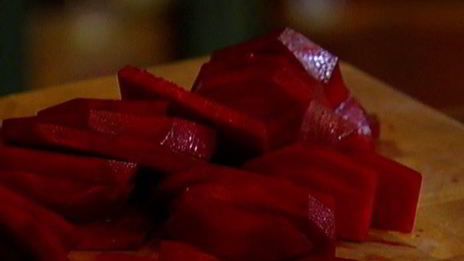 свекольник с козьим сыром