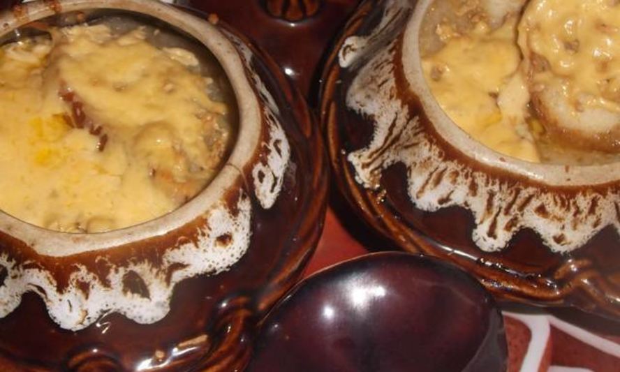 Рецепт сырно-луковый суп с чесночными гренками