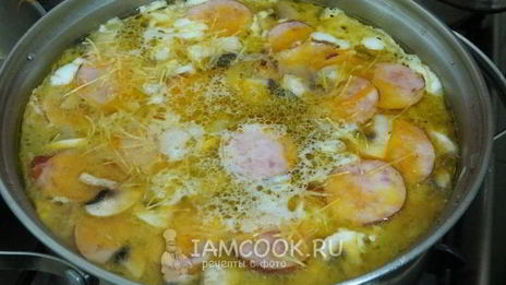 сырный суп из плавленного сыра с колбасой