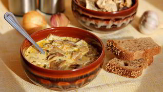 Сырный суп на грибном бульоне