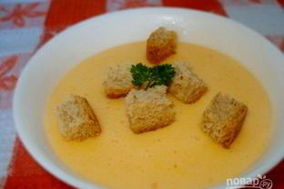 Сырный суп-пюре с гренками
