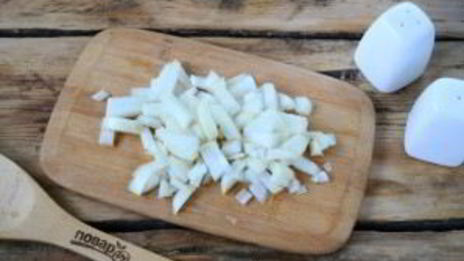 сырный суп с брокколи в булочках