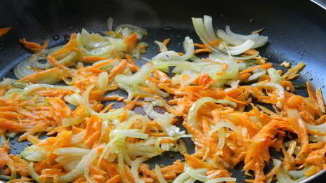 сырный суп с горошком и капустой