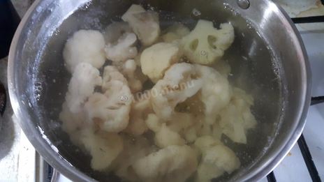 сырный суп с капустой курицей и плавленным сыром