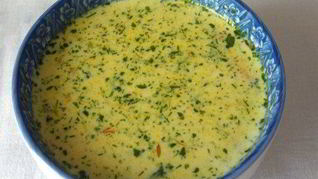 Сырный суп с копчеными ребрышками