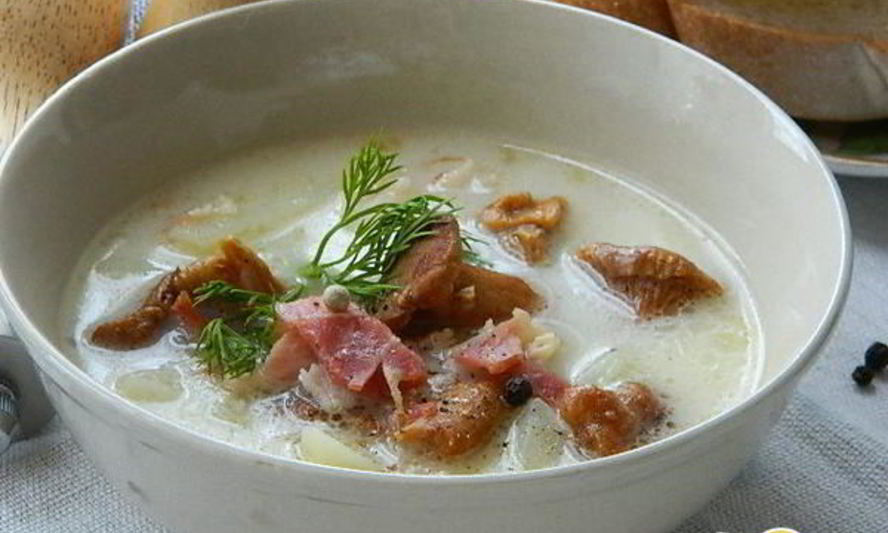 Рецепт сырный суп с лисичками и беконом