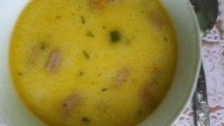 Сырный суп с полукопченой колбасой