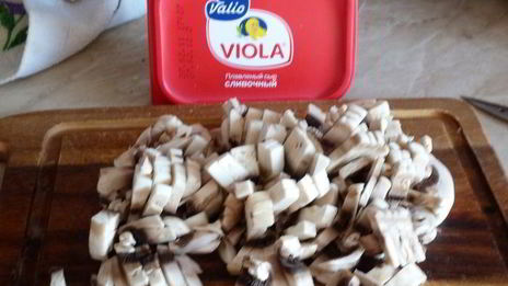 сырный супчик с грибами и гренками