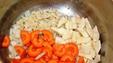 тыквенно-сырный суп с пастернаком