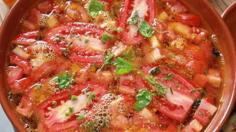 томатный суп из печи с базиликом