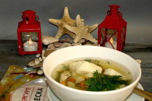 Хитрая уха на курином бульоне