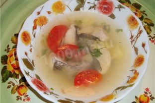 Рыбный суп уха из сома
