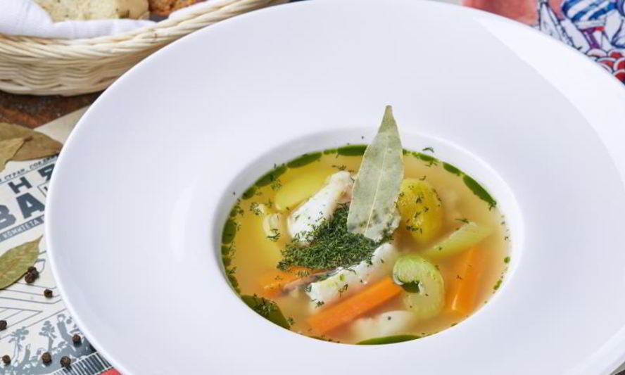 Рецепт уха из морских рыб с укропом и водкой