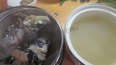 уха из речной рыбы