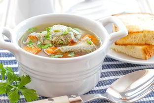 Уха по-царски с блинчиками