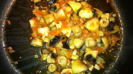 уха с грибами