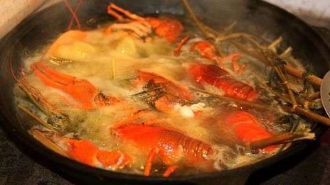 уха с речной рыбы