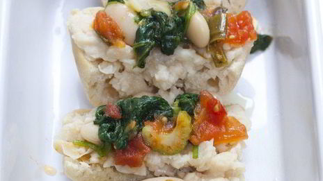 запеченный суп с фасолью и щавелем