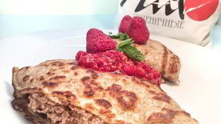 Блинчики из отрубей с шоколадным творогом