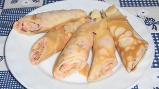 Блинчики с икрой мойвы