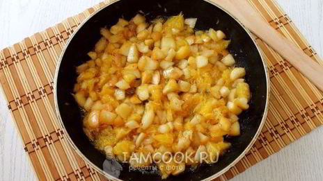 блинчики с карамельно-фруктовой начинкой