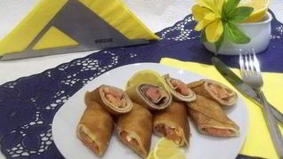 Блинчики с красной рыбой