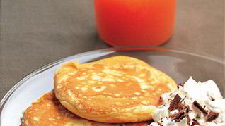 Блинчики с мюсли и сыр с шоколадом