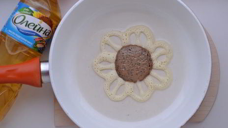 блины-подсолнухи из заварного теста на топленом молоке