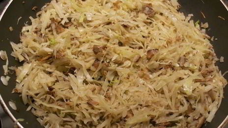 блины с капустой