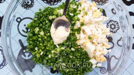 блины с луком и яйцом