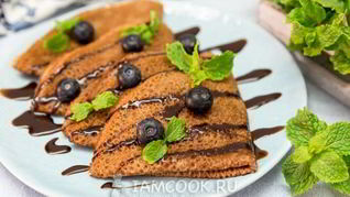 Блины с шоколадно-ореховой пастой