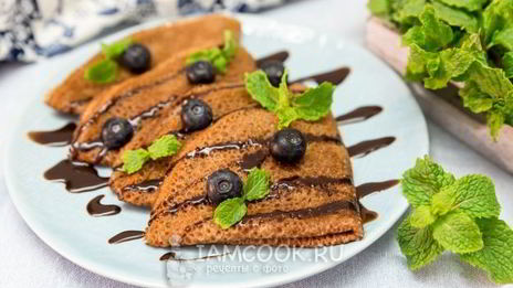 блины с шоколадно-ореховой пастой