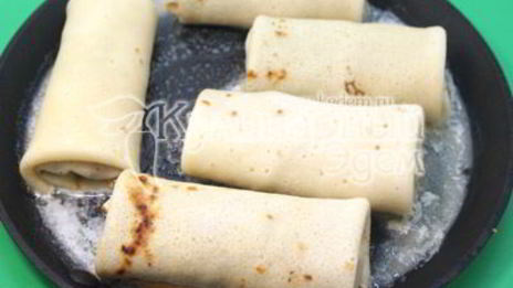 фаршированные блины с грибами и сыром