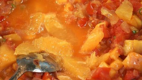 кокосовые блинчики с острым манговым чатни