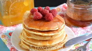 Панкейки с медом и корицей