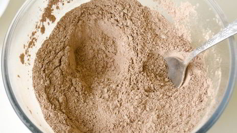 шоколадные блины с творогом и персиками