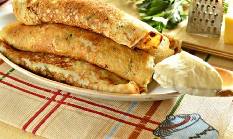 Рецепт сытные блинчики с сыром и зеленью