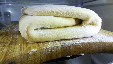 булочки из слоеного теста свиные уши