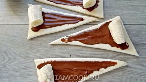 булочки с бананом и шоколадом