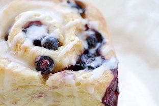 Булочки с черникой