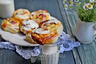Булочки с творогом в сметанной заливке