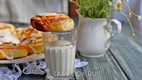 булочки с творогом в сметанной заливке