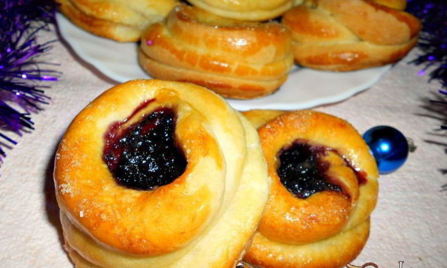 Рецепт булочки с вареньем