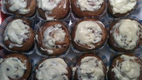 булочки с яблоками и корицей