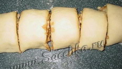 булочки с яблоками