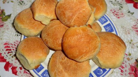 булочки со сгущенкой из дрожжевого теста